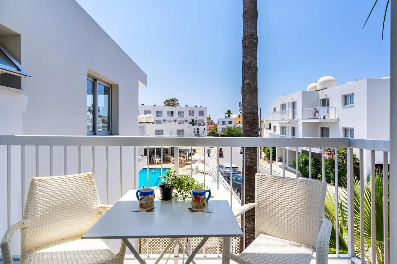 Tangerine Studio With Pool In Ayia Napa 0*,