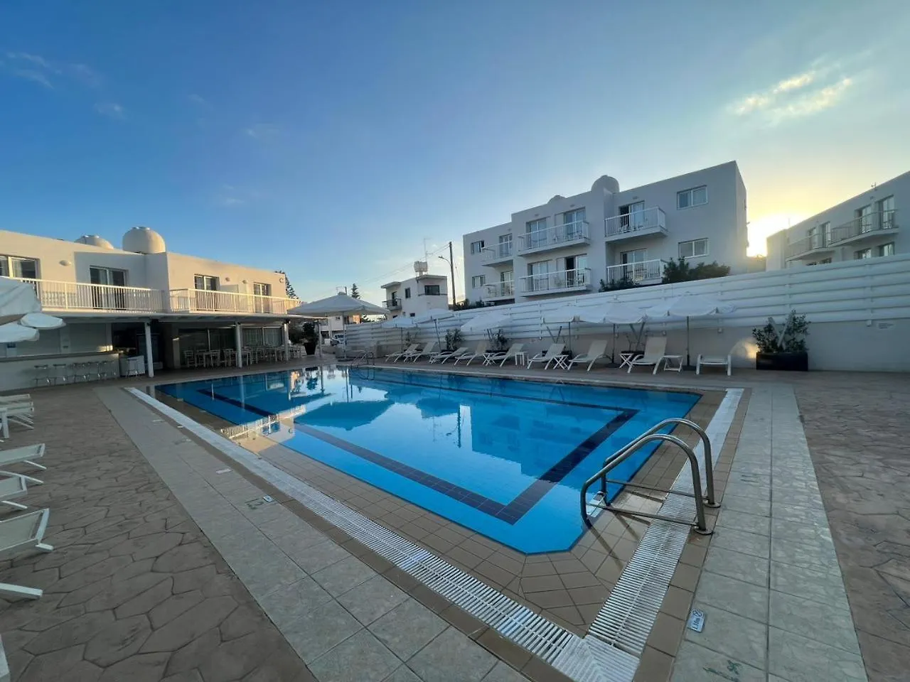 Apartment Tangerine Studio With Pool In Ayia Napa